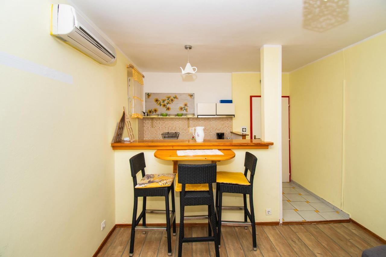Apartments Happy Place โวดีเซ ภายนอก รูปภาพ