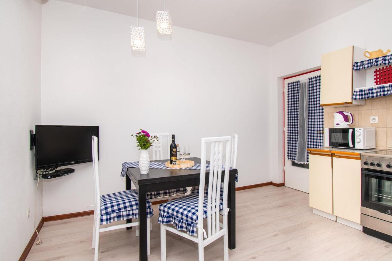 Apartments Happy Place โวดีเซ ภายนอก รูปภาพ
