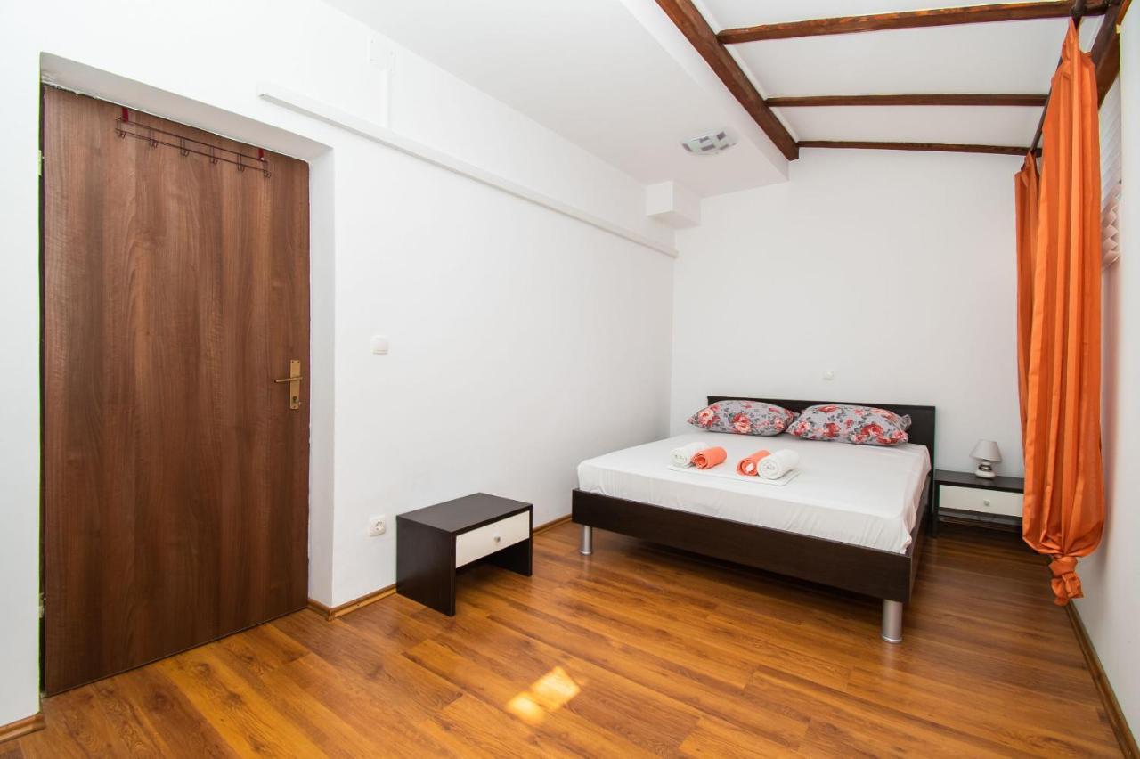 Apartments Happy Place โวดีเซ ภายนอก รูปภาพ
